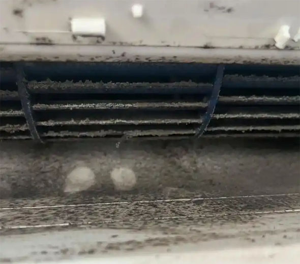 焉耆空调吹的风有股烧焦味是怎么回事